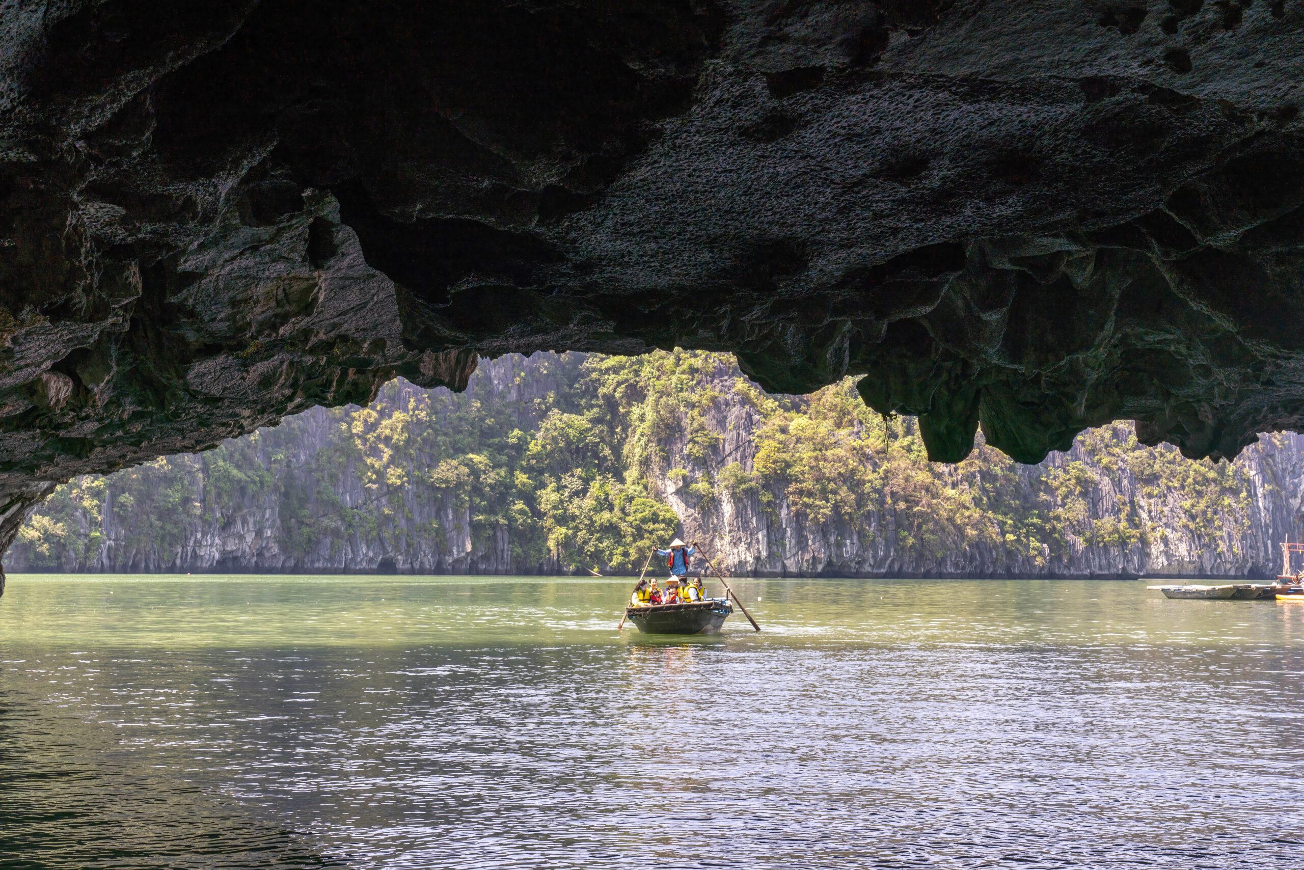 hang-luon-ha-long