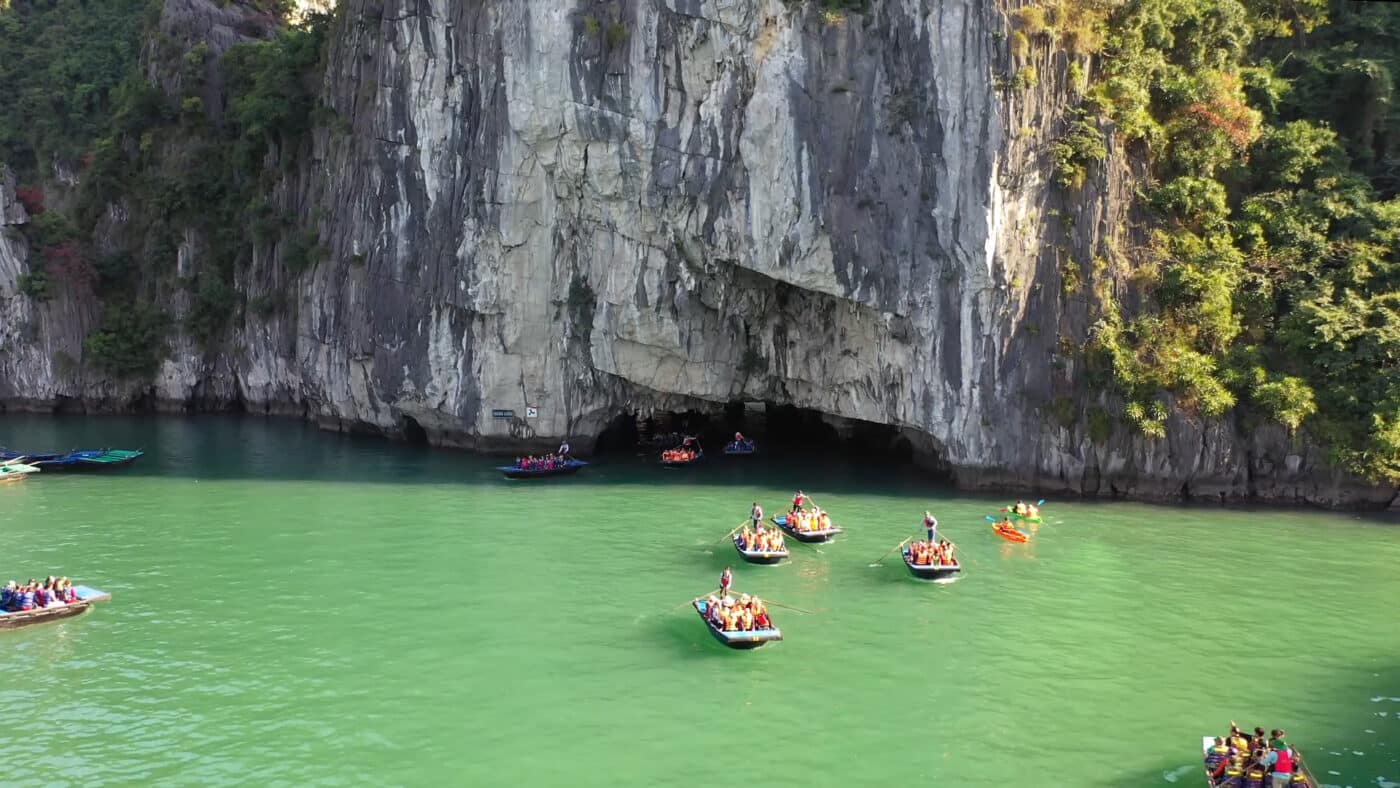 hang-luon-vinh-ha-long