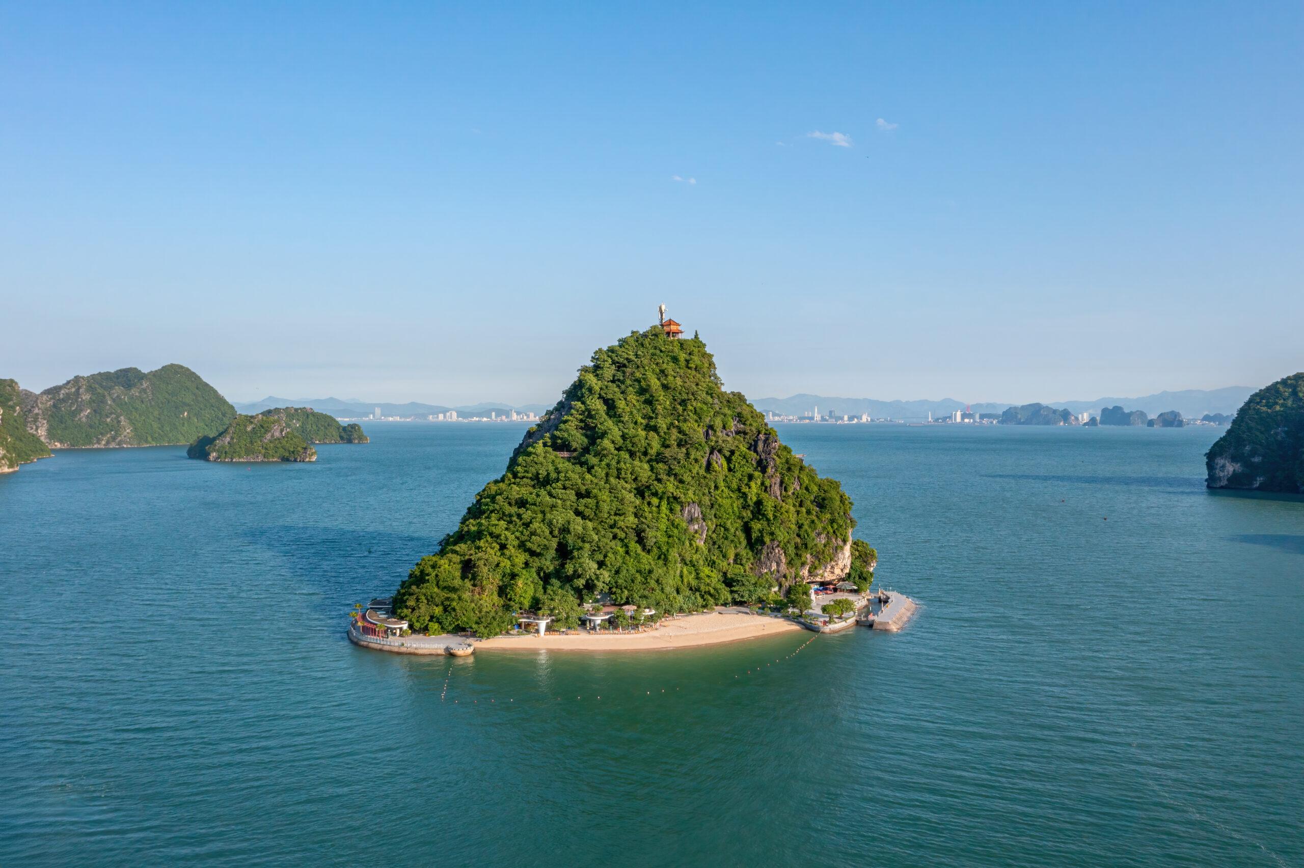 dao-titov-ha-long