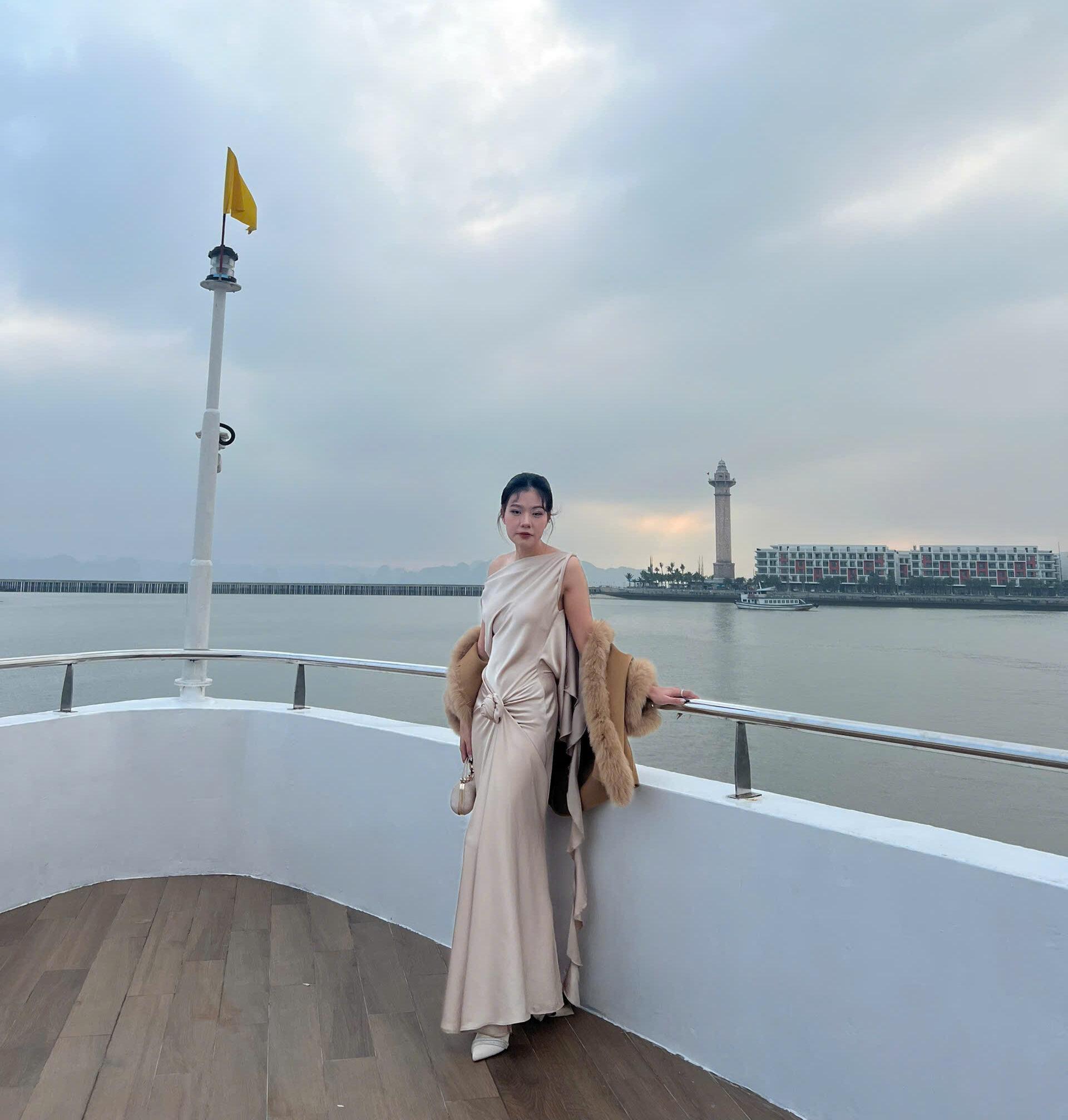 luu-y-khi-dat-tour-du-thuyen